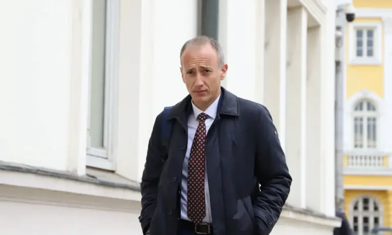 Красимир Вълчев: Денков няма качества да бъде министър-председател, човек без собствено мнение - Tribune.bg