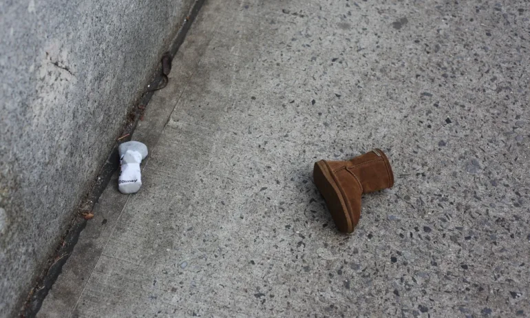 Съдят 33-годишен баща, блудствал с малолетната си дъщеря - Tribune.bg