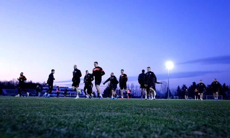 Младежките национали се събраха в пълен състав за мача с Нидерландия - Tribune.bg