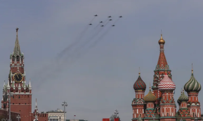 Три украински дрона бяха свалени над Москва рано в неделя,