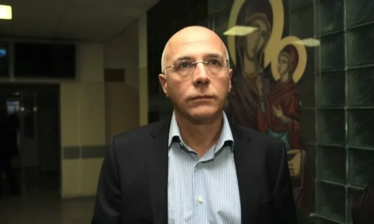 От болница Св. Анна: Раненият полицай е поставен в медикаментозна кома - Tribune.bg