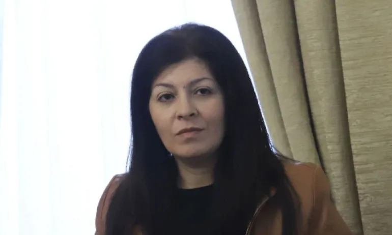 Севделина Арнаудова: Държаха се и с детето ми като с престъпник, ще съдя ПП заради дъщеря си - Tribune.bg