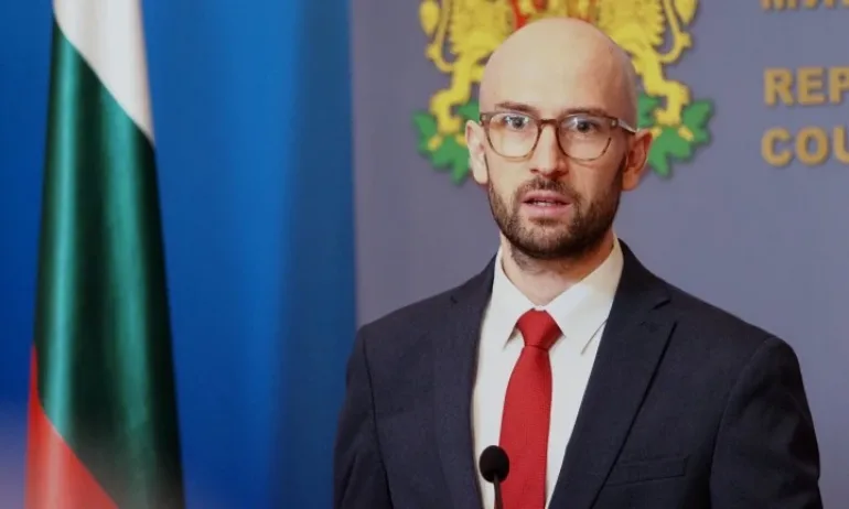 Клисурски: Мярката от 20 евро е активирана, НАП следи горивата по бензиностанциите - Tribune.bg