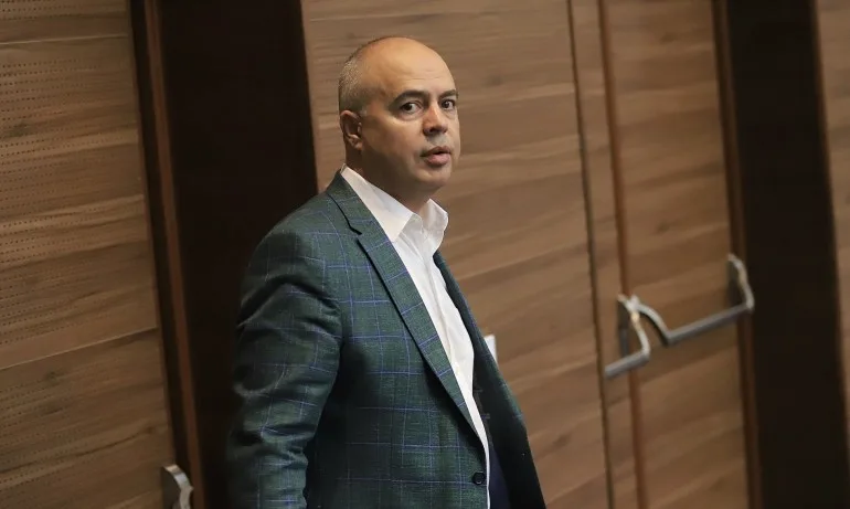 Свиленски изпрати пловдивските социалисти, подкрепящи Гергов, да протестират пред централата на ГЕРБ - Tribune.bg