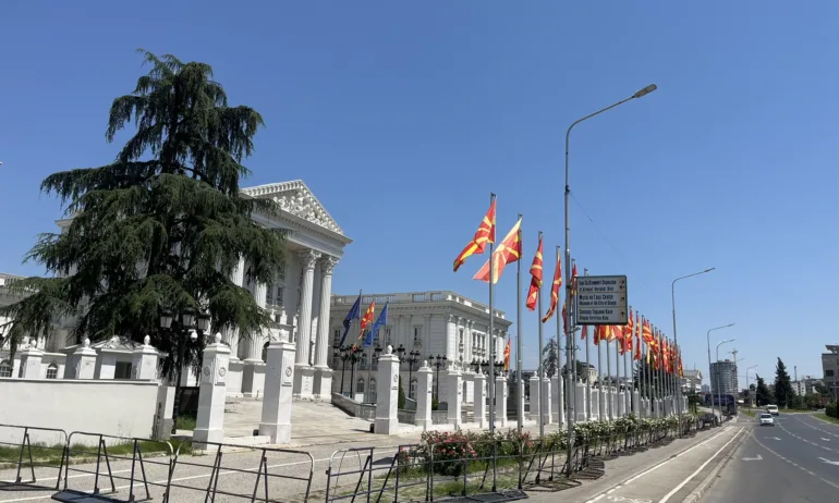 Медиите в РС Македония с остра реакции и нападки за липсата на официална позиция от Скопие за цар Самуил - Tribune.bg