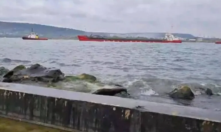 Най-накрая: Корабът Вера Су вече е във Варна - Tribune.bg