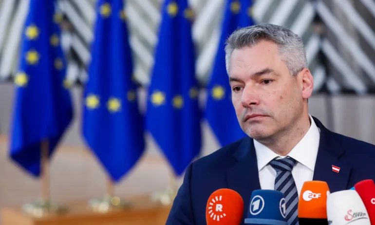Австрийският канцлер: България има нужда от ограда, която да бъде подкрепена с европейски средства - Tribune.bg