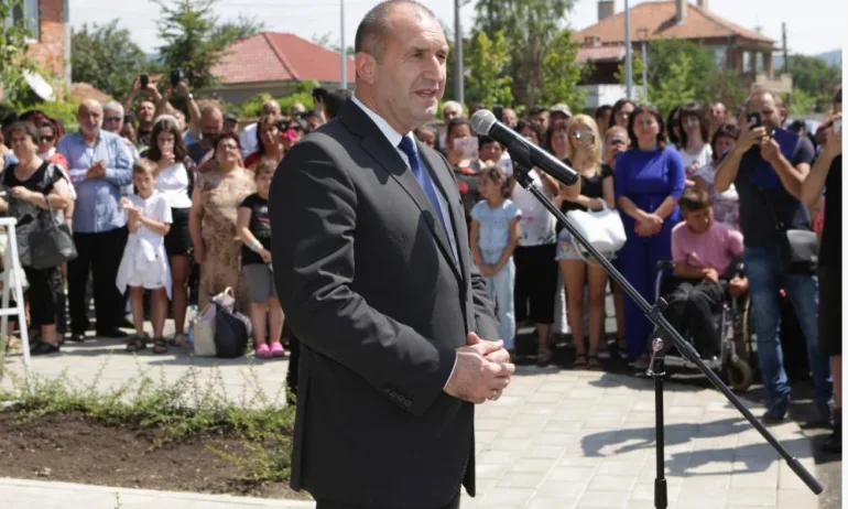 Президентът поднови амбициите си да влияе върху избора на изтребители - Tribune.bg