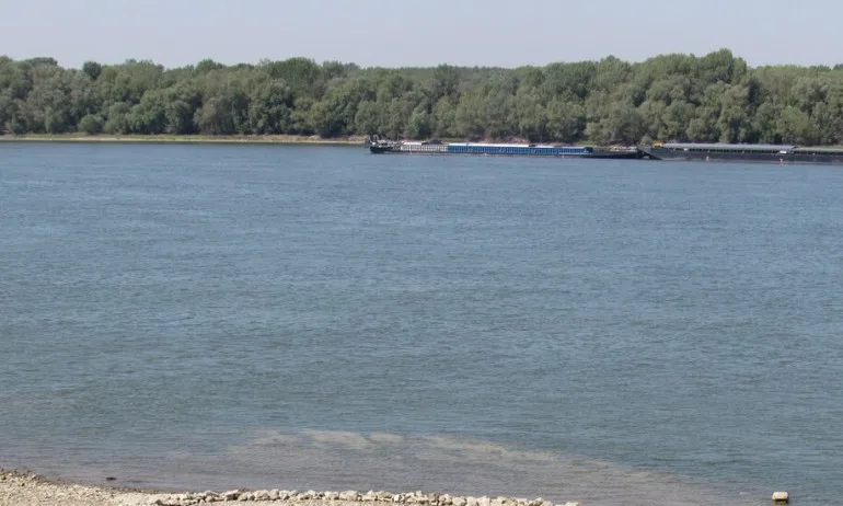 Издирват 29-годишен мъж, изчезнал във водите на Дунав - Tribune.bg