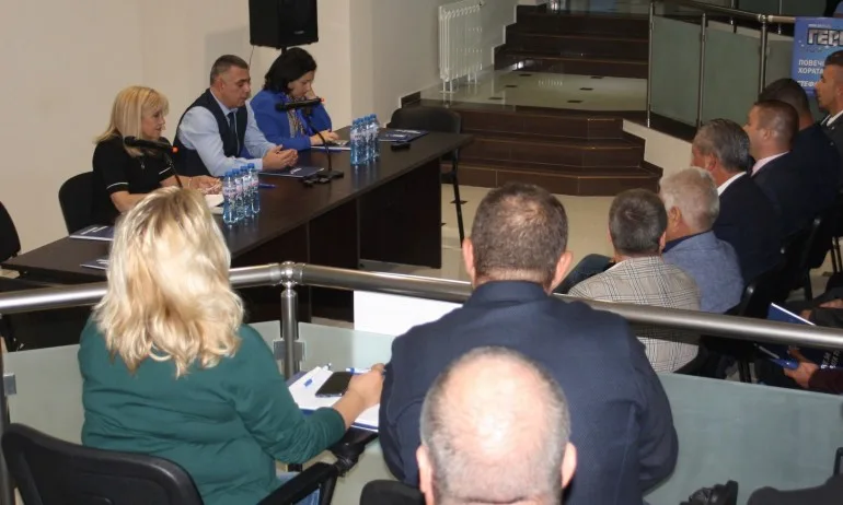 Министър Петя Аврамова посочи Индустриална зона Сливен – Ямбол за стъпка към привличане на инвеститори - Tribune.bg