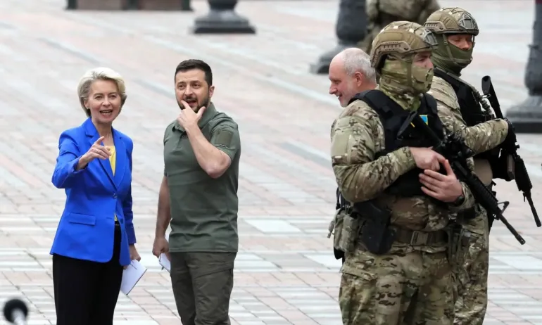 Председателят на ЕК посети Киев и поздрави Украйна за военните ѝ успехи - Tribune.bg
