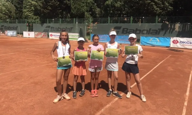 Калоян Шиков и Рафаела Симеонова спечелиха регионално до 12 г. в Несебър - Tribune.bg