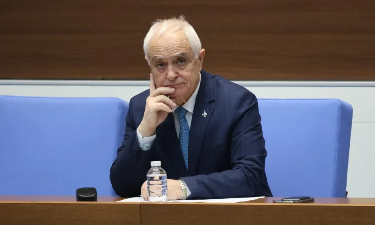 Министър Запрянов е доволен от анализа за състоянието на армията - Tribune.bg