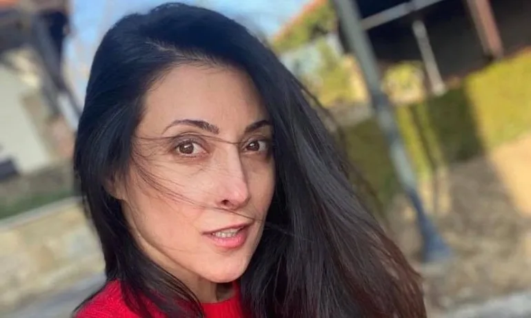 Родната Мата Хари? Как живее Бобокова, докато мъжът ѝ е обвиняем - Tribune.bg