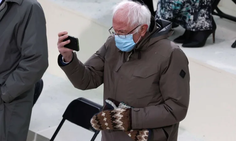 Жената, подарила ръкавиците на Бърни Сандърс, започва масовото им производство - Tribune.bg