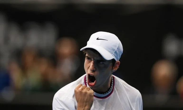 Андреев ще играе на финал в Анталия - Tribune.bg