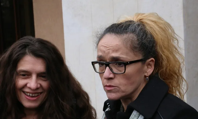 Осъдените Иванчева и Петрова подкрепиха Манолова - Tribune.bg
