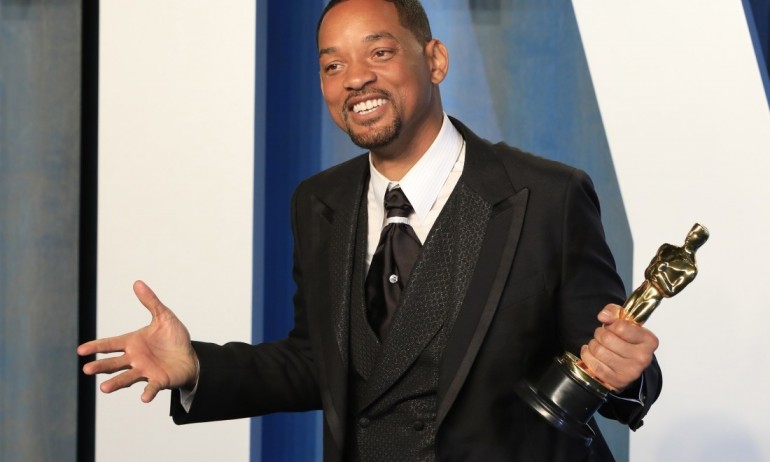 Уил Смит влиза в клиника за лечение на стреса след злополучния шамар - Tribune.bg