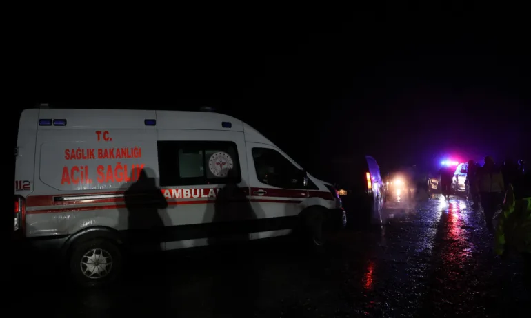 Осем загинали и 26 ранени при автобусна катастрофа в Турция - Tribune.bg