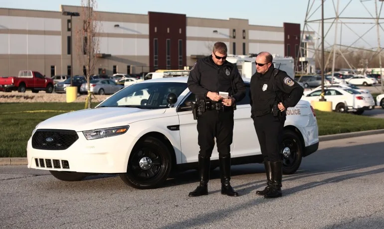 Няма пострадали българи при стрелбата в Индианаполис - Tribune.bg