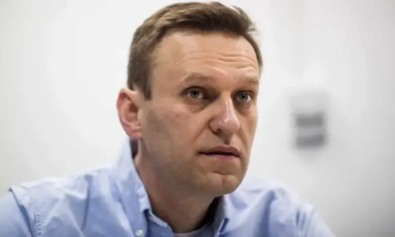 Публикуваха кадри със съмнения за изнасяне на тялото на Навални от затвора - (ВИДЕО) - Tribune.bg