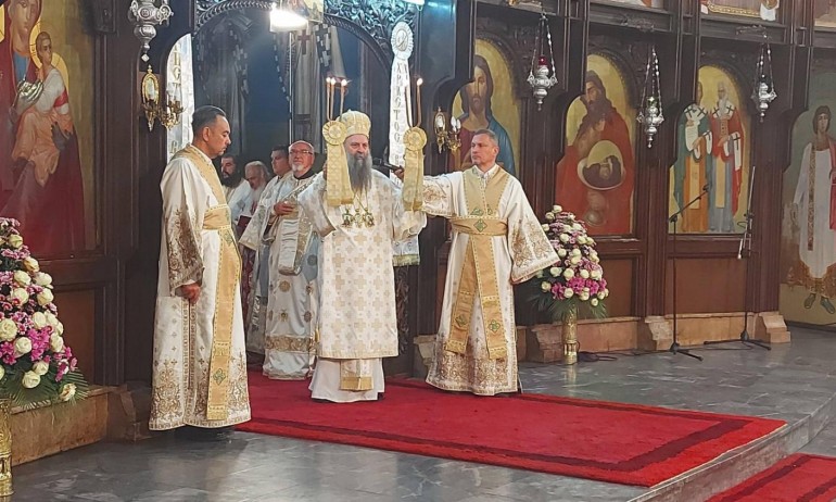 Сръбският патриарх Порфирий обяви днес, че Съборът на Сръбската православна
