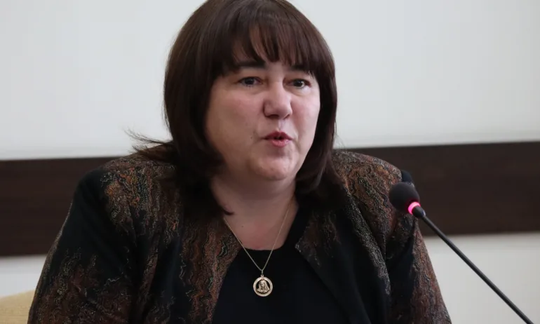 Служебният кабинет забрани инхаус процедурите - Tribune.bg