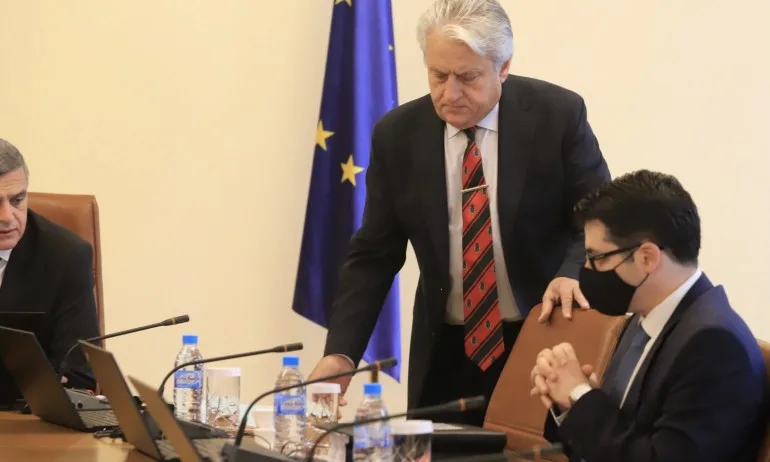 Рашков: Идентифицирали сме множество лица, които организират купуване на гласове - Tribune.bg