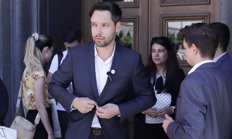 Борис Бонев копира идеи за Коледа на зам.-кмет на ГЕРБ - Tribune.bg