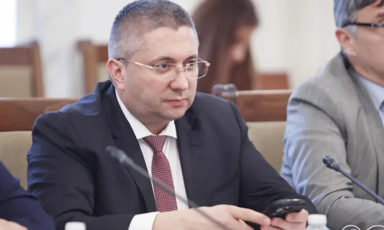 Николай Нанков: България получи зелена светлина за излизане от сивия списък за пране на пари - Tribune.bg
