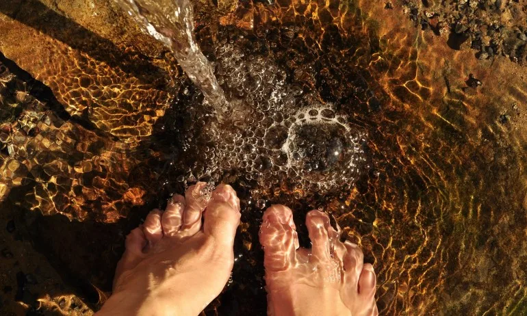 108 стъпки по течението на потока - Tribune.bg