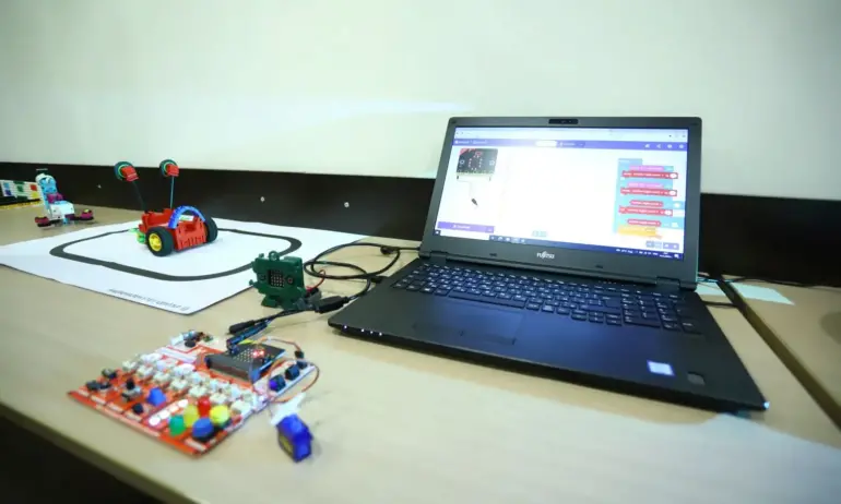 Изкуственият интелект влизат в над 200 училища у нас - Tribune.bg