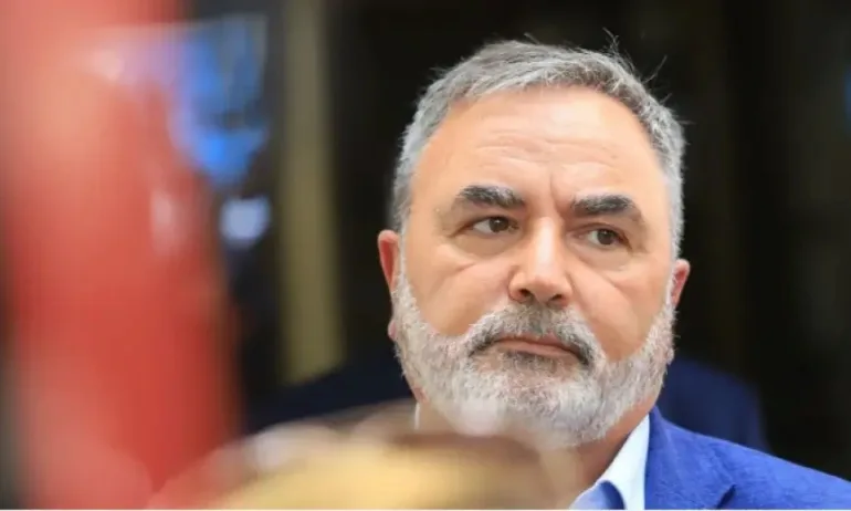 Предлагат намаляване на карантината за ковид - Tribune.bg