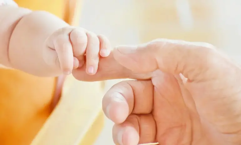 Държавен вестник публикува решението за по-ранното ваксиниране на бебета срещу коклюш 