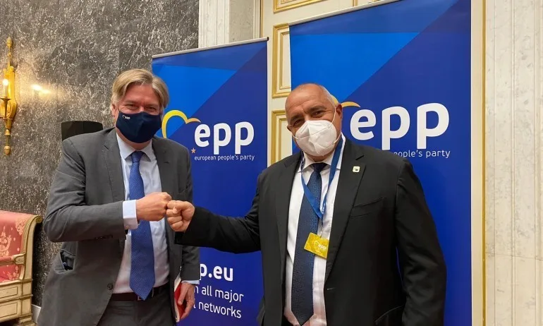 ЕНП: България заслужава да има сигурност и стабилност, която ГЕРБ може да ѝ даде - Tribune.bg