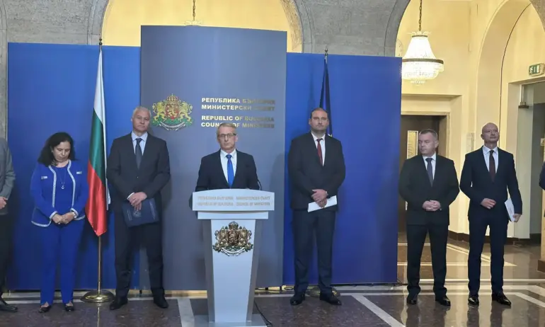 Няма риск от терористични атаки у нас. Повишено внимание към летища, гари, синагоги - Tribune.bg