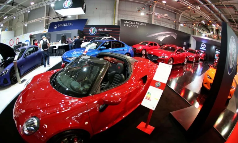 Министър Кралев се включи в откриването на Автомобилен салон София 2019 - Tribune.bg