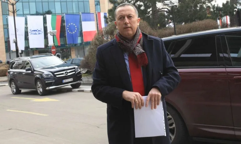 Фаворитът за временен шеф на БФС подаде оставка - Tribune.bg