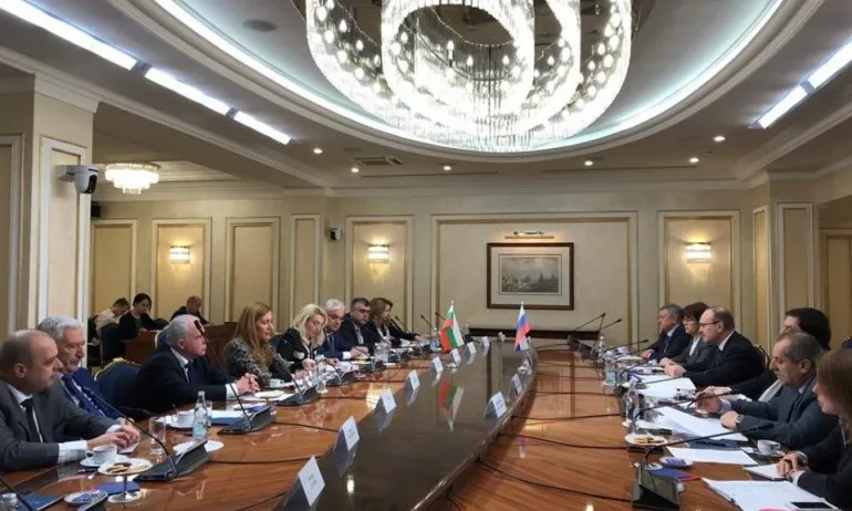 Министър Ангелкова проведе срещи с представители на Съвета на федерацията на Русия - Tribune.bg