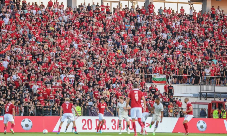 Грозни сцени помрачиха победата на ЦСКА над Базел в плейофа