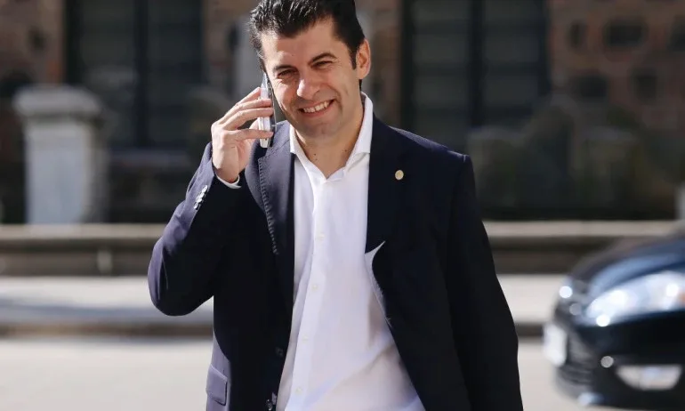 Александър Ненков: Нескопосан опит на Кирил Петков да си поизлъска силно разклатения евроатлантически имидж - Tribune.bg