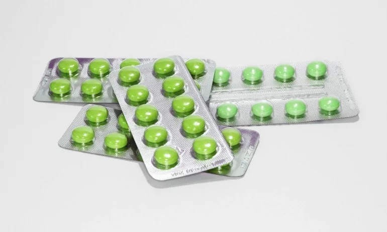 В страната осигурени 15 000 дози хлорохин - Tribune.bg