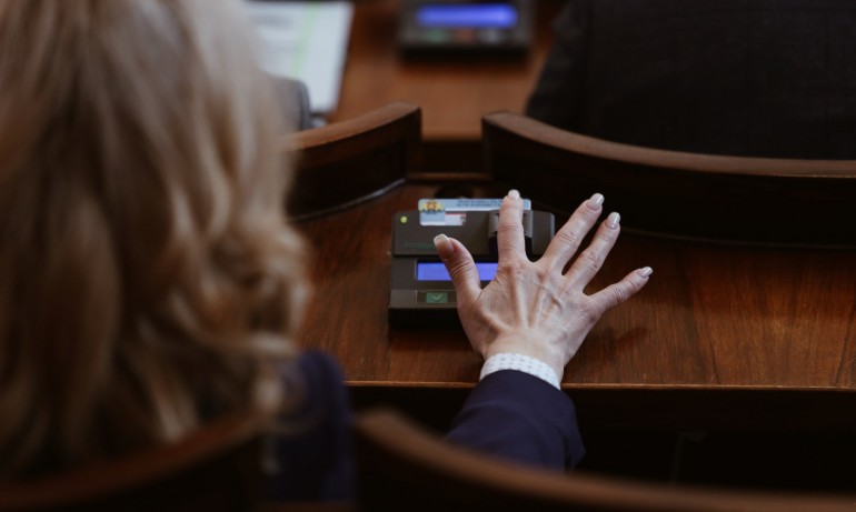 На първо четене - приеха бюджета на НЗОК - Tribune.bg