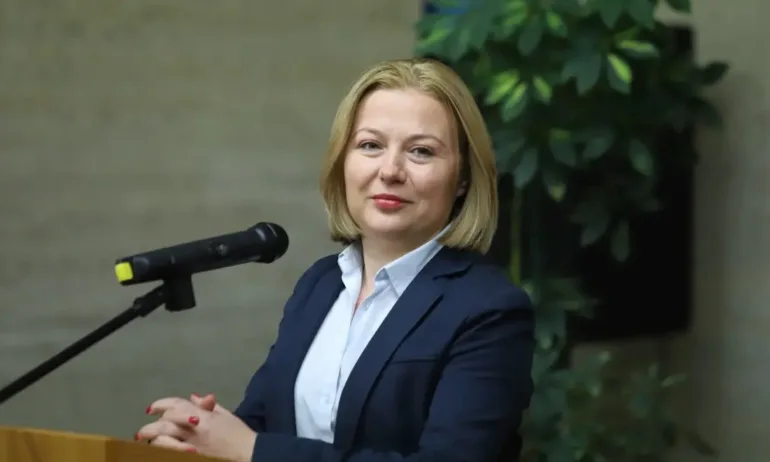 Надежда Йорданова за предложението на Трифонов: Това е път към тоталитаризъм - Tribune.bg