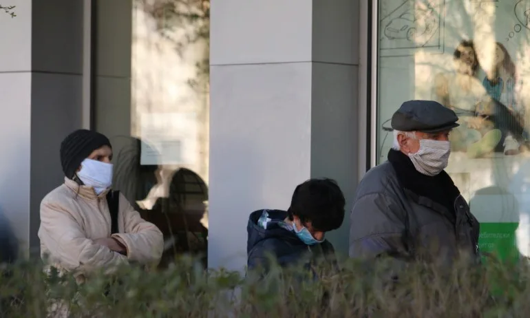 От 1 януари минималната пенсия става 300 лева, от 1 юли всички останали ще се повишат с 5% - Tribune.bg