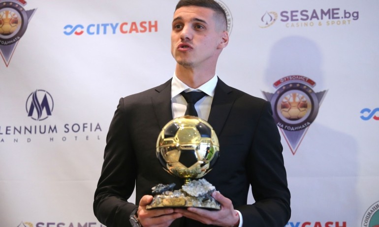 Кирил Десподов получи приза за Спортист на годината - Tribune.bg