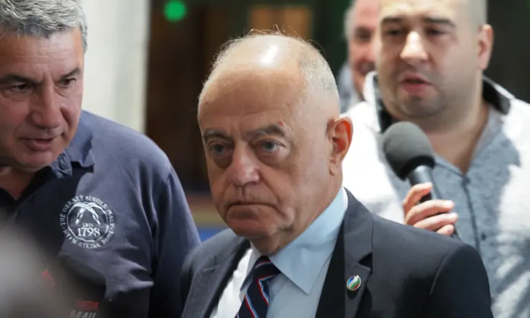 Шефът на военното разузнаването потвърди пред НС: Атанас Атанасов опитал да вербува разузнавачи - Tribune.bg