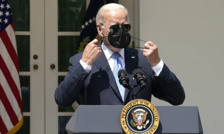 Край на изолацията: Джо Байдън даде два отрицателни теста за Ковид-19, но ще носи маска 10 дни - Tribune.bg