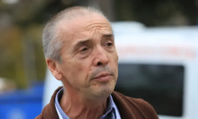 Доц. Мангъров: В момента върлува коктейл от вирусни инфекции - Tribune.bg