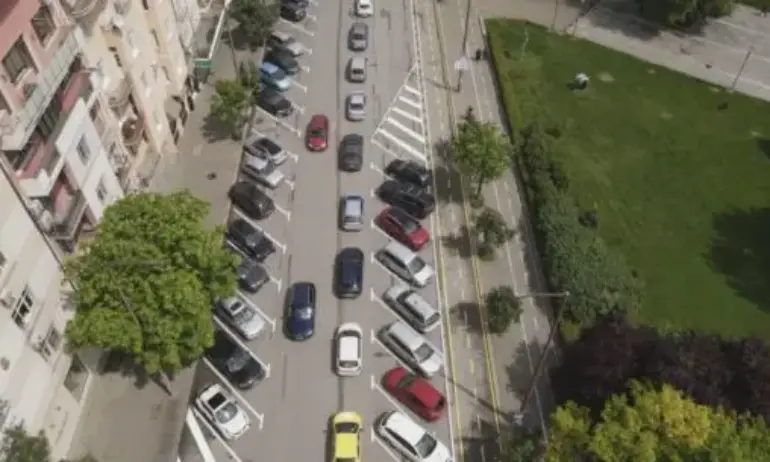 Бул. Витоша вече не е булевард, а е паркинг с двупосочна улица по средата - Tribune.bg